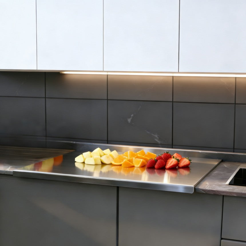 STAINLESS STEEL CUTTING BOARD